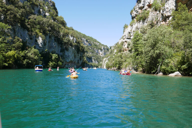 Les 5 plus beaux lacs dans le sud de la France