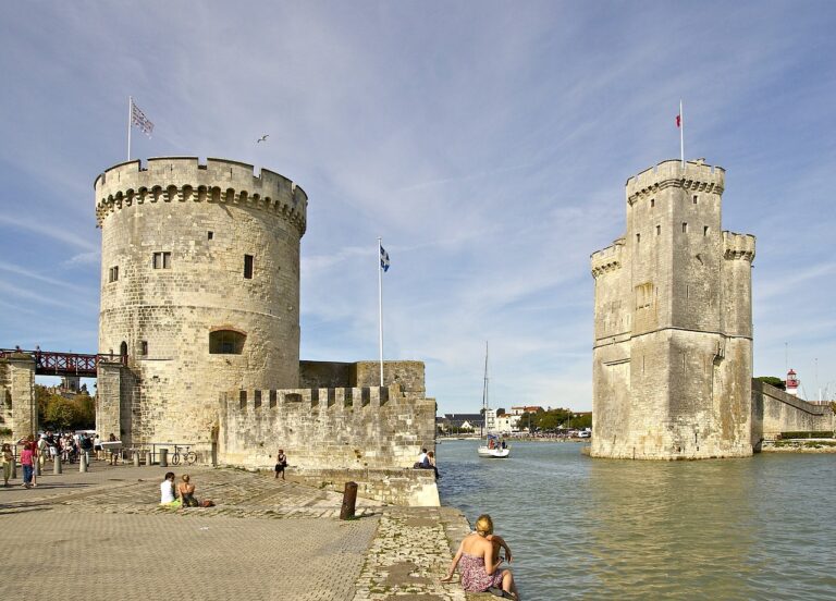 Quelles sont les principales attractions touristiques de La Rochelle ?